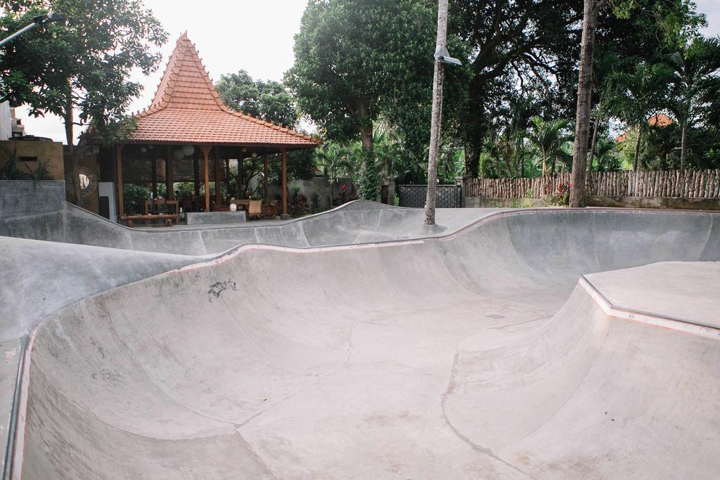 Eat Sleep Skate Hotel Sanur  Exterior photo